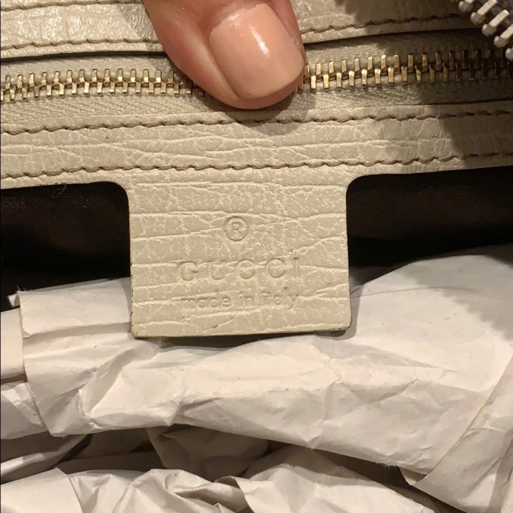 Gucci Classic Canvas Beige Horse Bit Hobo. - Picture 2 of 5